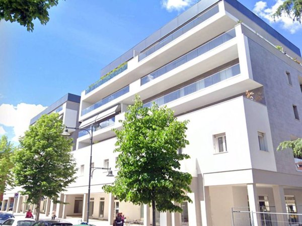 ufficio in vendita a Casalecchio di Reno in zona Garibaldi/La Mutua