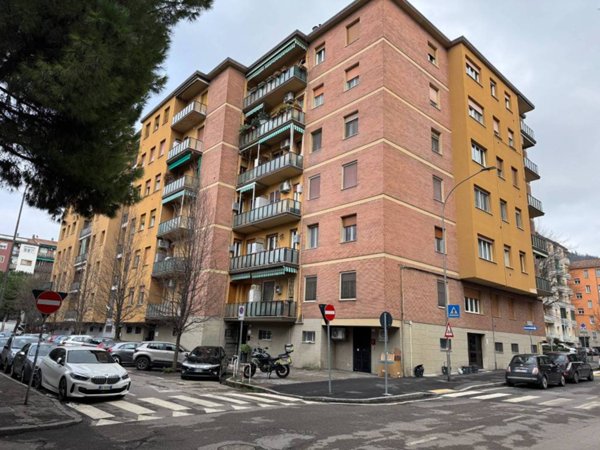 appartamento in vendita a Casalecchio di Reno in zona Croce