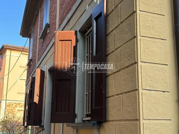 appartamento in vendita a Casalecchio di Reno in zona Garibaldi/La Mutua