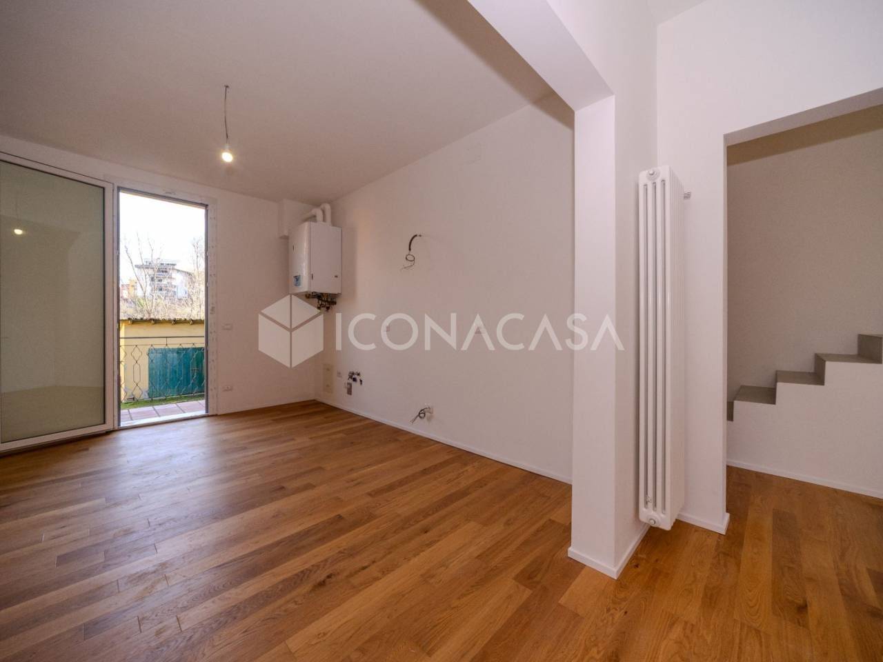 casa indipendente in vendita a Casalecchio di Reno in zona Garibaldi/La Mutua