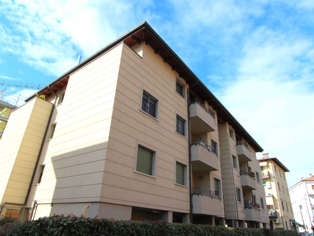 appartamento in vendita a Casalecchio di Reno