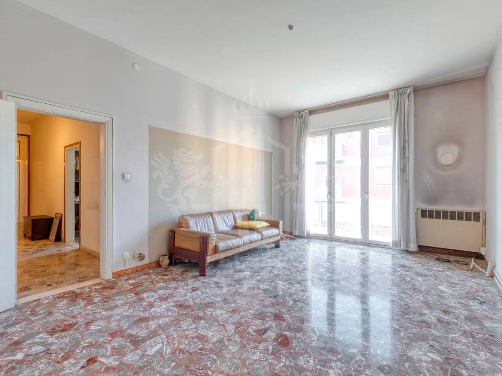 appartamento in vendita a Casalecchio di Reno in zona Garibaldi/La Mutua