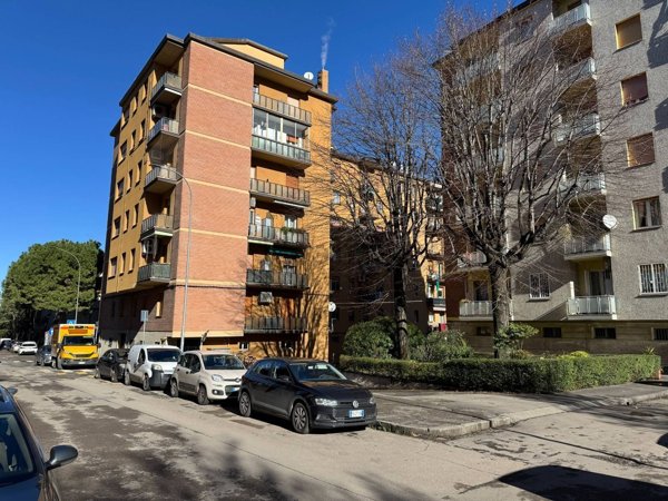 appartamento in vendita a Casalecchio di Reno