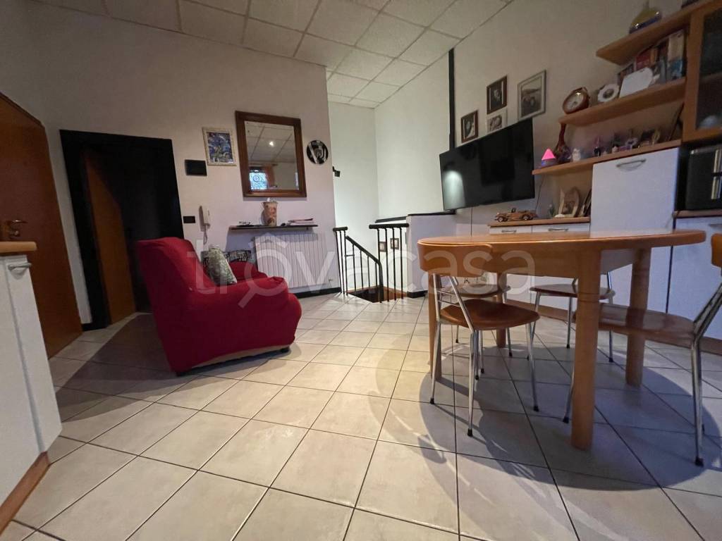 appartamento in vendita a Casalecchio di Reno in zona Garibaldi/La Mutua