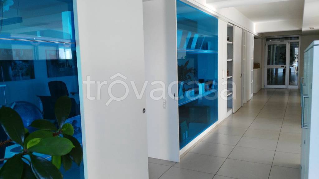 ufficio in vendita a Casalecchio di Reno