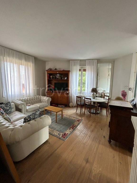 appartamento in vendita a Casalecchio di Reno in zona Garibaldi/La Mutua