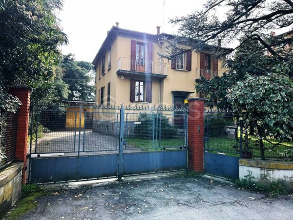 casa indipendente in vendita a Casalecchio di Reno