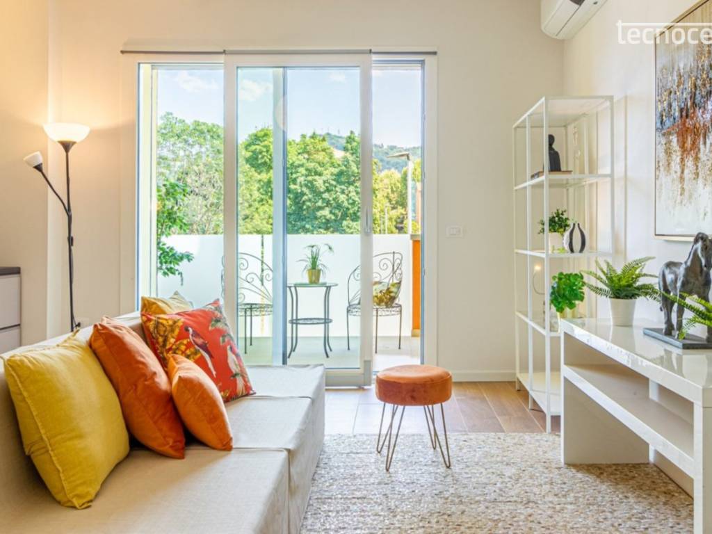 appartamento in vendita a Casalecchio di Reno in zona Garibaldi/La Mutua