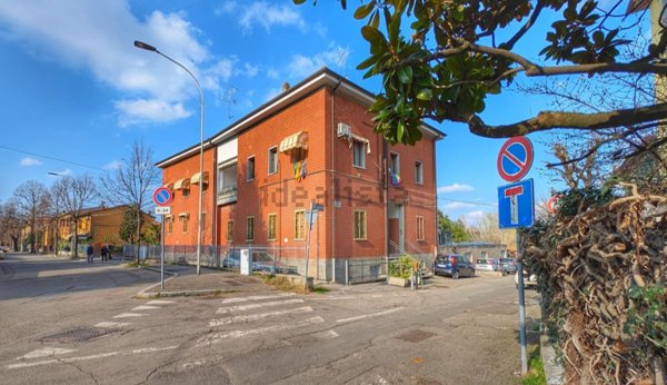 appartamento in vendita a Casalecchio di Reno in zona Garibaldi/La Mutua