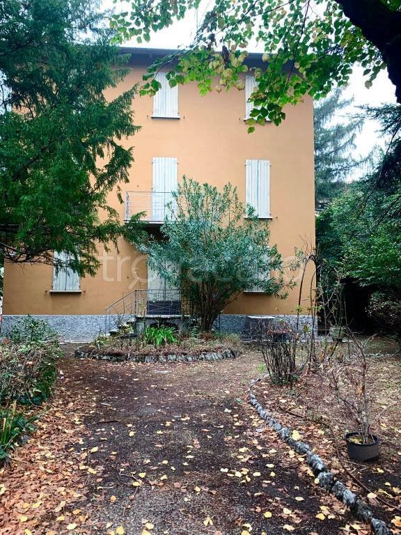 casa indipendente in vendita a Casalecchio di Reno