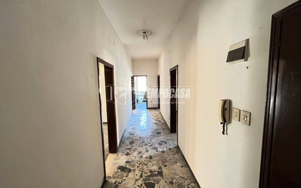 appartamento in vendita a Casalecchio di Reno in zona Garibaldi/La Mutua