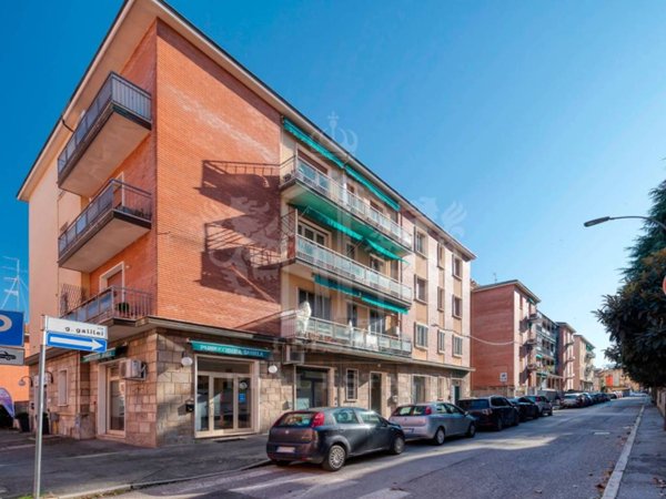 appartamento in vendita a Casalecchio di Reno in zona Garibaldi/La Mutua