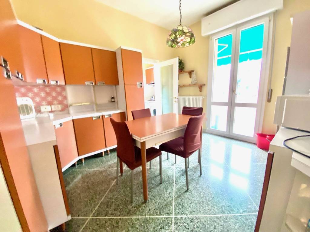 appartamento in vendita a Casalecchio di Reno in zona Garibaldi/La Mutua