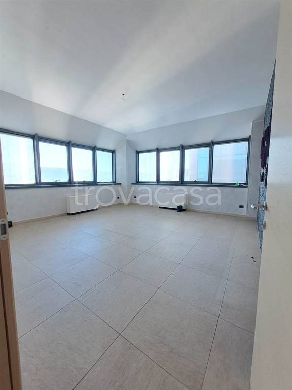 ufficio in vendita a Casalecchio di Reno