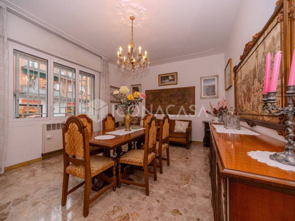 appartamento in vendita a Casalecchio di Reno in zona Garibaldi/La Mutua