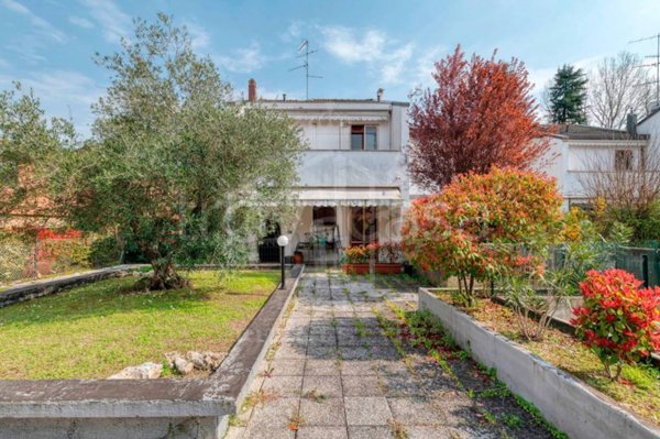 casa indipendente in vendita a Casalecchio di Reno