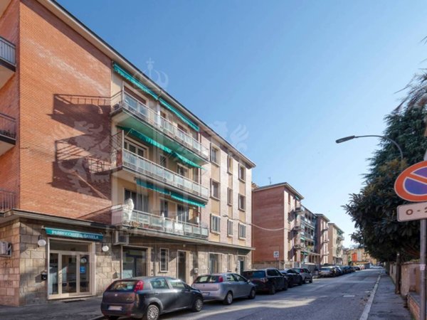 appartamento in vendita a Casalecchio di Reno in zona Garibaldi/La Mutua