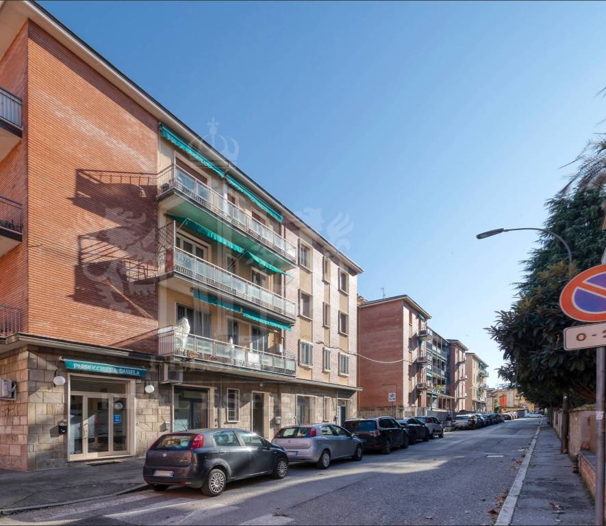 appartamento in vendita a Casalecchio di Reno in zona Garibaldi/La Mutua