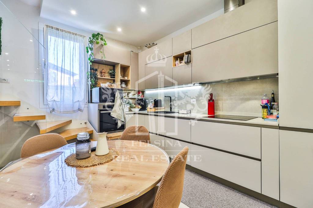 appartamento in vendita a Casalecchio di Reno in zona Garibaldi/La Mutua
