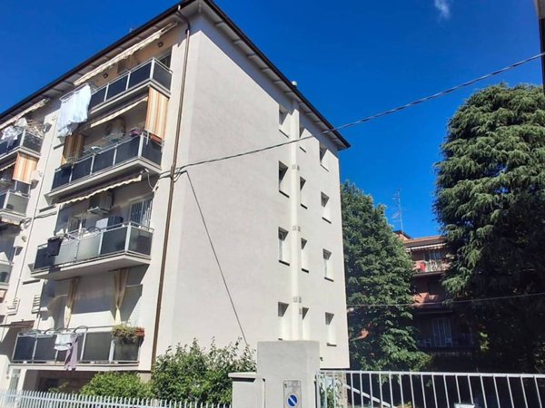 appartamento in vendita a Casalecchio di Reno in zona Garibaldi/La Mutua