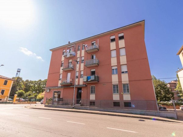 appartamento in vendita a Casalecchio di Reno in zona Garibaldi/La Mutua