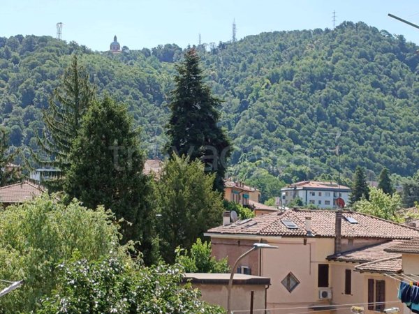 appartamento in vendita a Casalecchio di Reno in zona Garibaldi/La Mutua