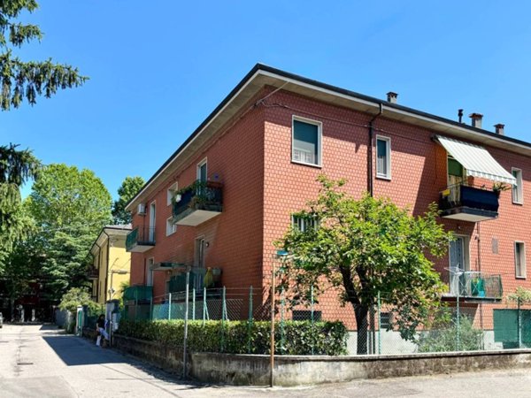 appartamento in vendita a Casalecchio di Reno in zona Garibaldi/La Mutua