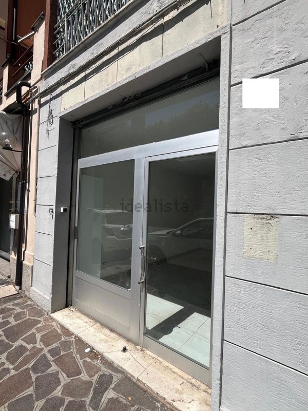 locale commerciale in vendita a Casalecchio di Reno in zona Croce
