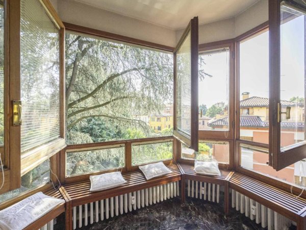appartamento in vendita a Casalecchio di Reno in zona Garibaldi/La Mutua