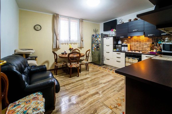 appartamento in vendita a Casalecchio di Reno in zona Garibaldi/La Mutua
