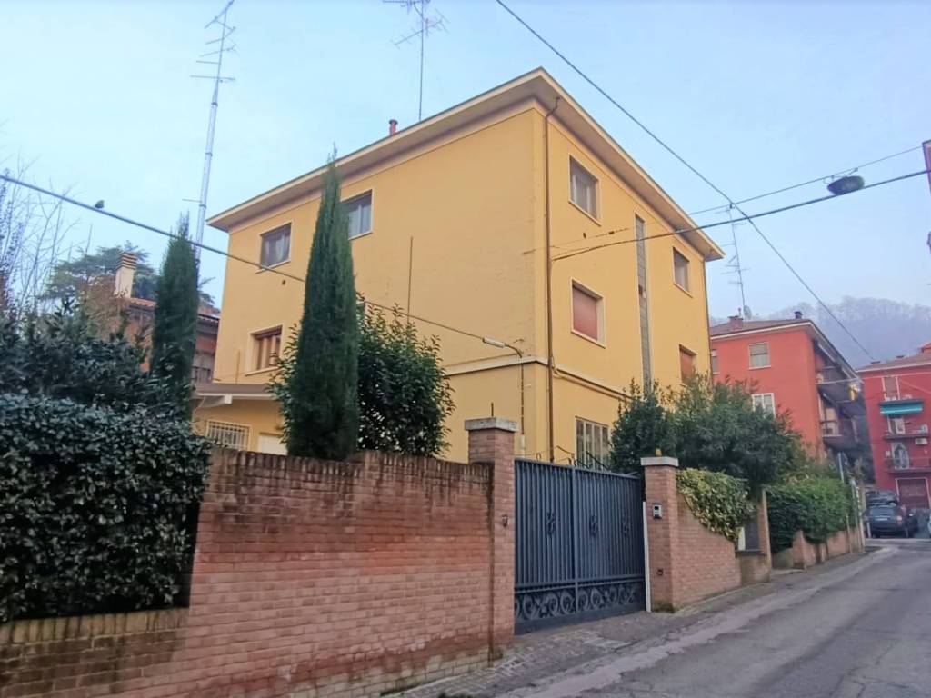 appartamento in vendita a Casalecchio di Reno in zona Croce