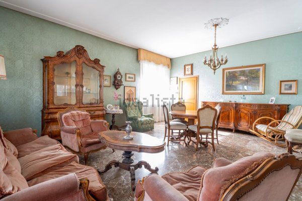 appartamento in vendita a Casalecchio di Reno in zona Croce