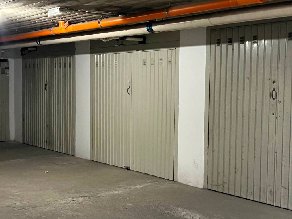 box auto in vendita a Casalecchio di Reno in zona Croce