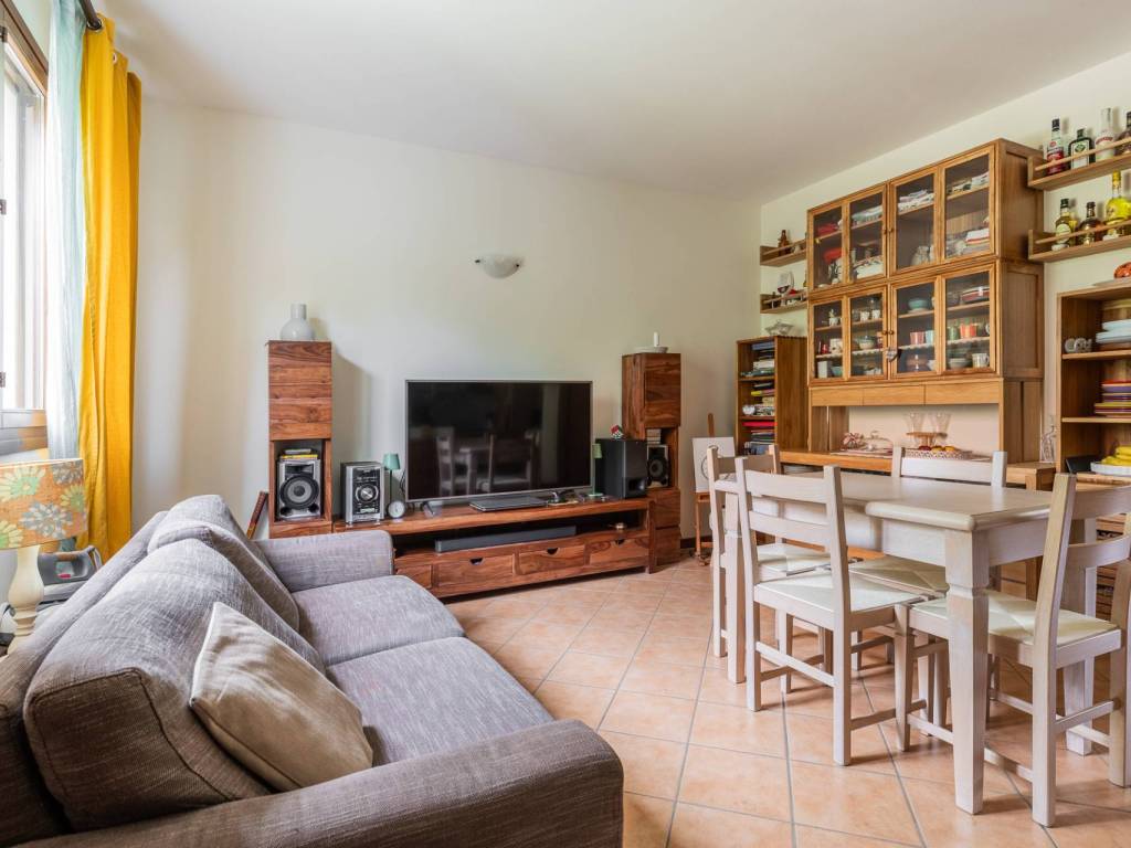 appartamento in vendita a Casalfiumanese in zona Sassoleone