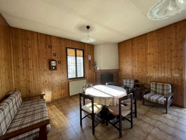 casa indipendente in vendita a Casalfiumanese