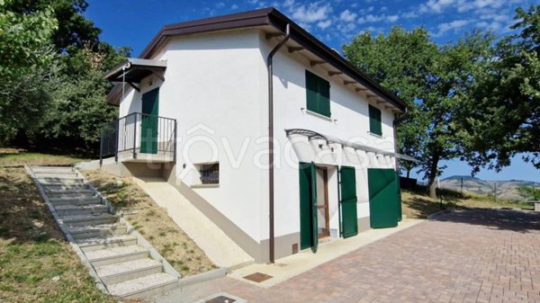 casa indipendente in vendita a Casalfiumanese