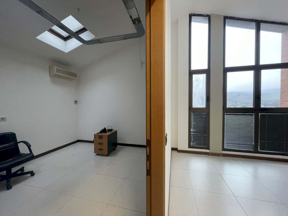 ufficio in vendita a Casalfiumanese