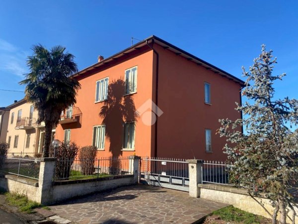 casa indipendente in vendita a Casalfiumanese in zona Sassoleone