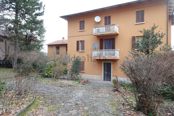 appartamento in vendita a Casalfiumanese in zona Sassoleone