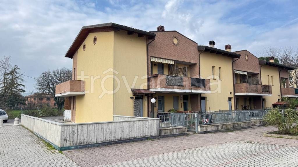 appartamento in vendita a Casalfiumanese in zona San Martino in Pedriolo