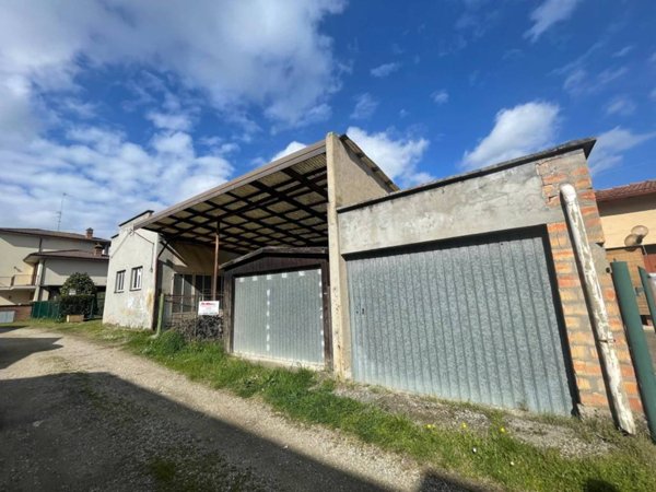 locale commerciale in vendita a Casalfiumanese
