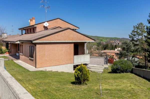 casa indipendente in vendita a Casalfiumanese in zona Sassoleone