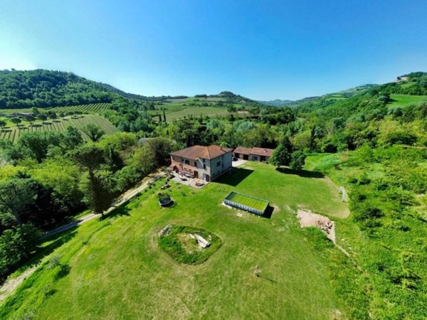 esavano in vendita a Casalfiumanese