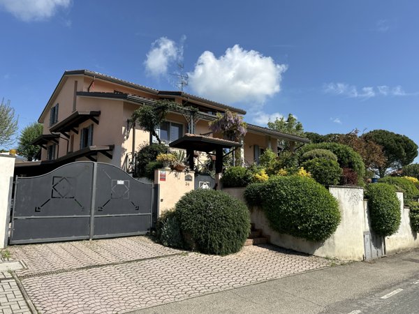 casa indipendente in vendita a Casalfiumanese