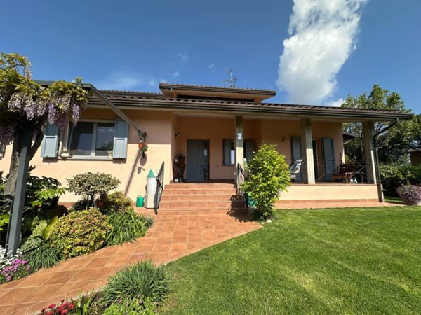 casa indipendente in vendita a Casalfiumanese