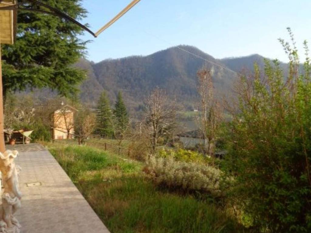 appartamento in vendita a Castel d'Aiano in zona Villa d'Aiano