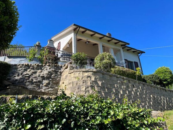 casa indipendente in vendita a Castel d'Aiano
