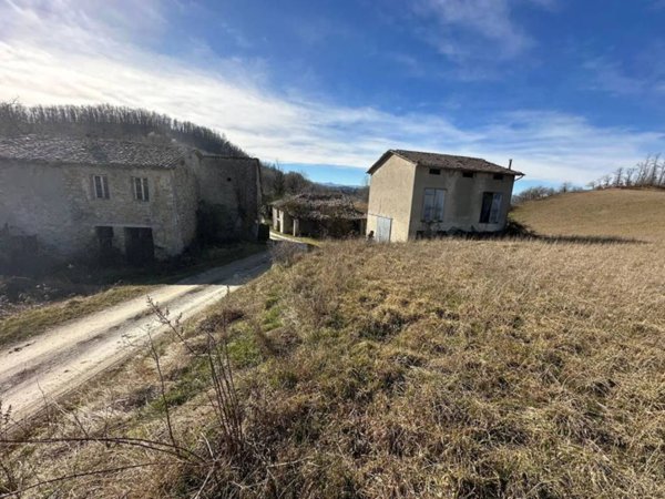 casa indipendente in vendita a Castel d'Aiano