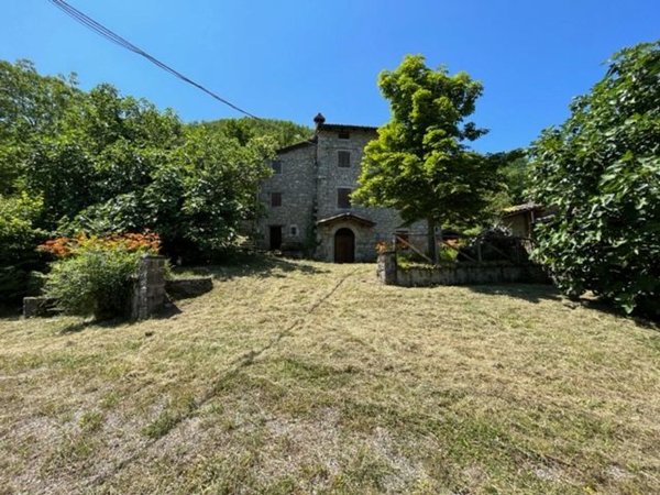 casa indipendente in vendita a Castel d'Aiano in zona Villa d'Aiano