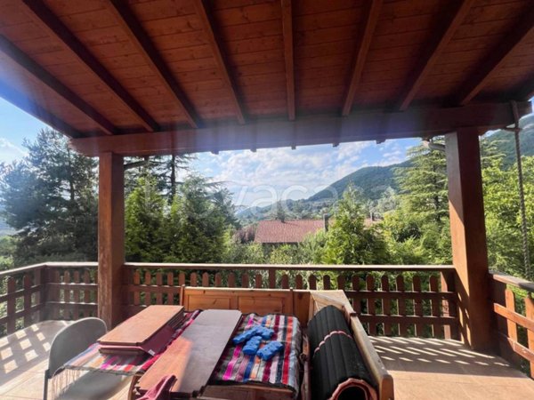 casa indipendente in vendita a Castel d'Aiano in zona Villa d'Aiano